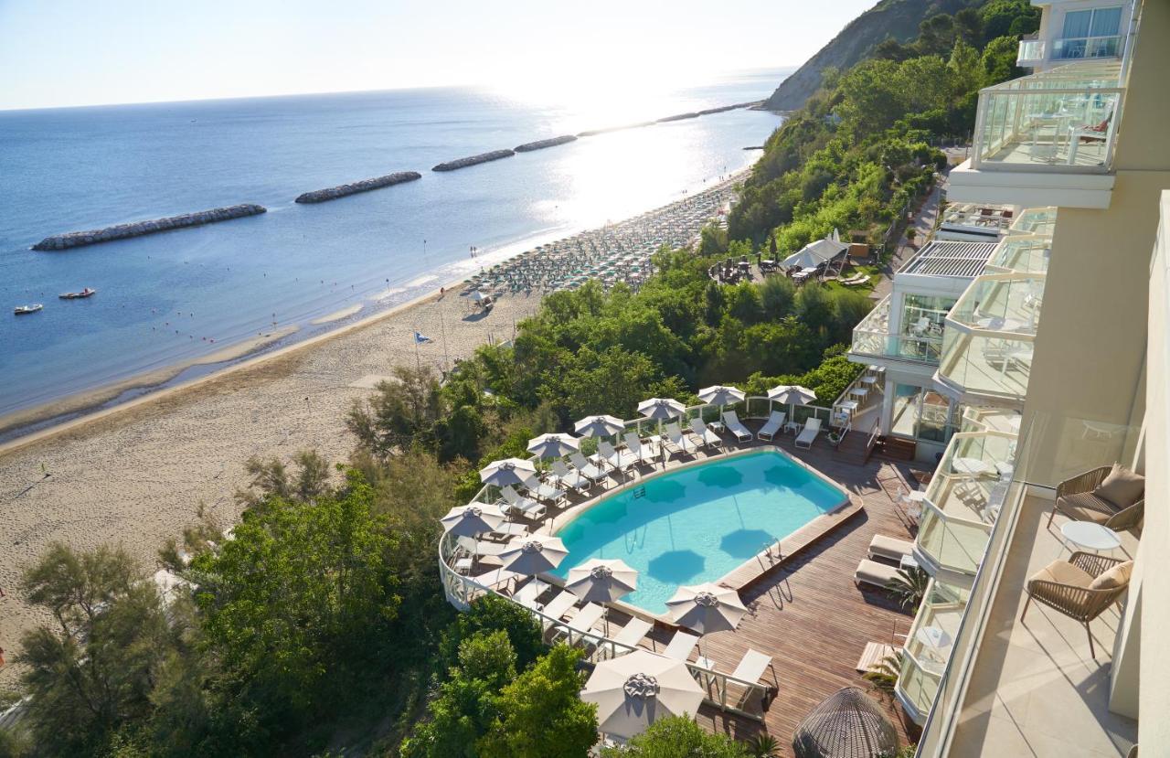 Sans Souci Hotel 4*