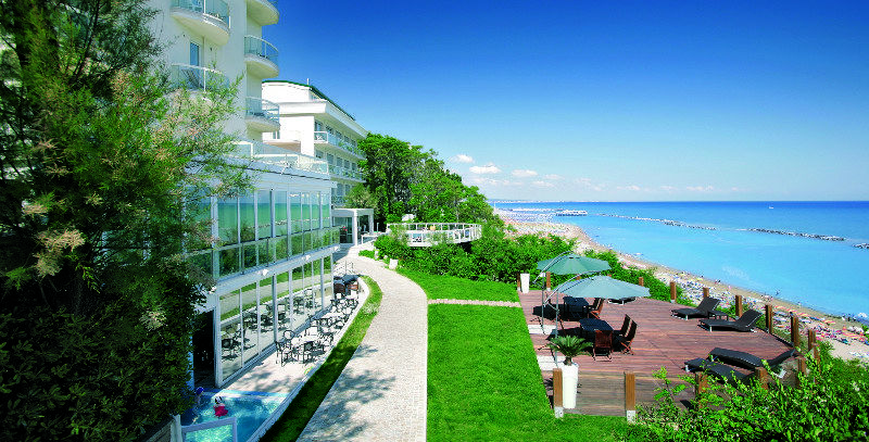 Sans Souci 4*
